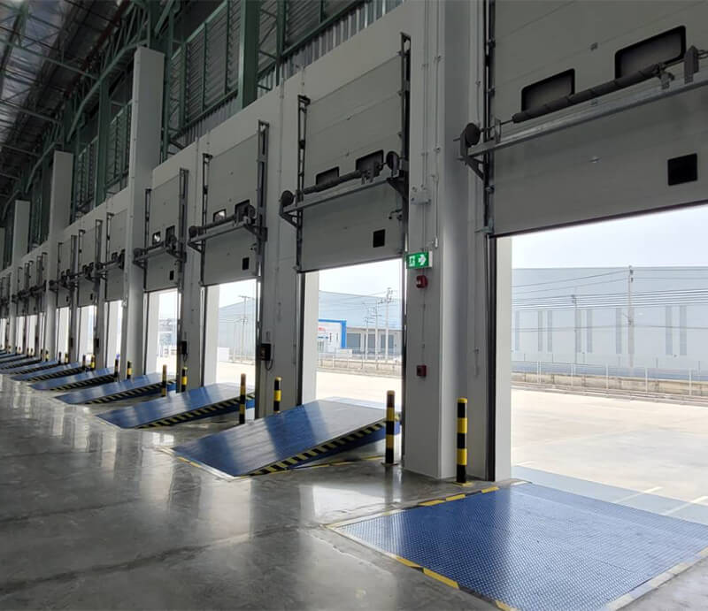 สะพานปรับระดับโหลดสินค้าระบบไฟฟ้า