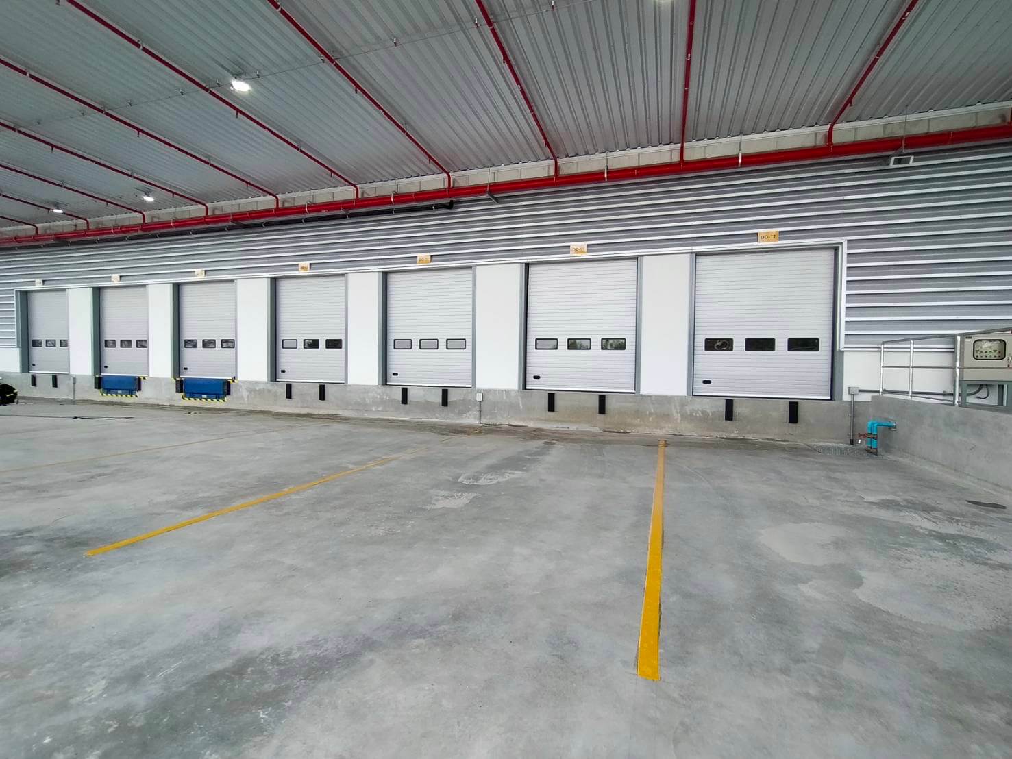 Sectional door งาน Bev Chain Logistic ในเครือกลุ่มเบียร์สิงห์