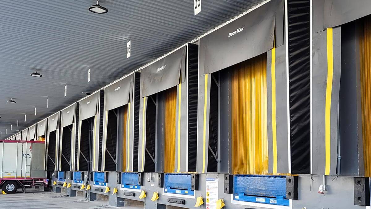 ประตูโรงงานอุตสาหกรรมและลานโหลดสินค้าแบบครบวงจร