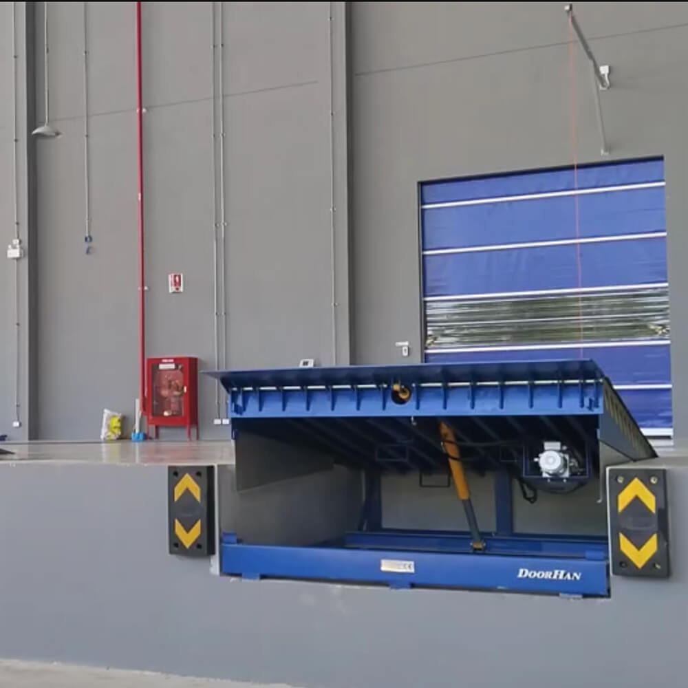 ประตูไฮสปีดความเร็วสูง และระบบขนถ่ายสินค้า– ศูนย์กระจายสินค้า Amazon coffee