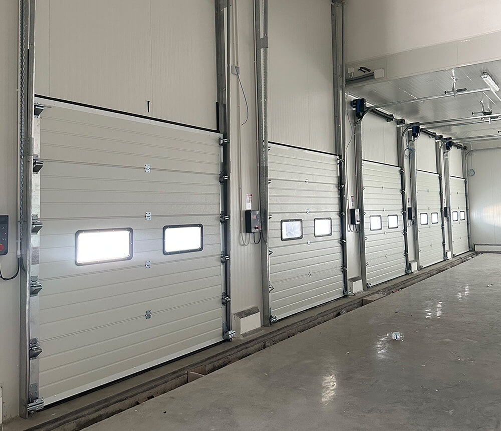 ติดตั้งประตูโรงงานอุตสาหกรรม - โรงงานไลน์การผลิตเครื่องดื่มและแอลกอฮอล์